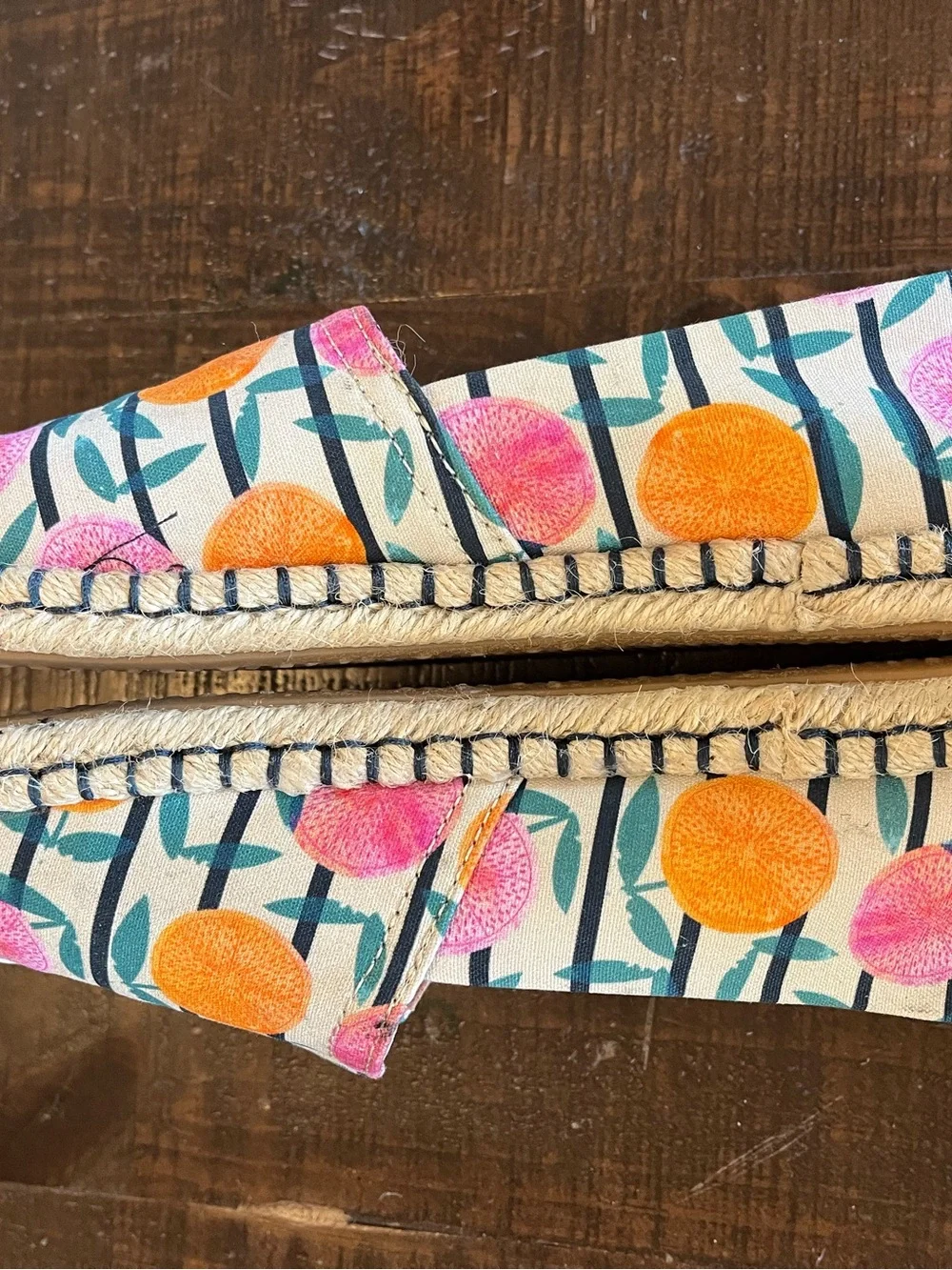 TOMS Alpargata Rope Espadrille Summer Fruits Squeeze the Day Sz 9 - LIKE NEW!